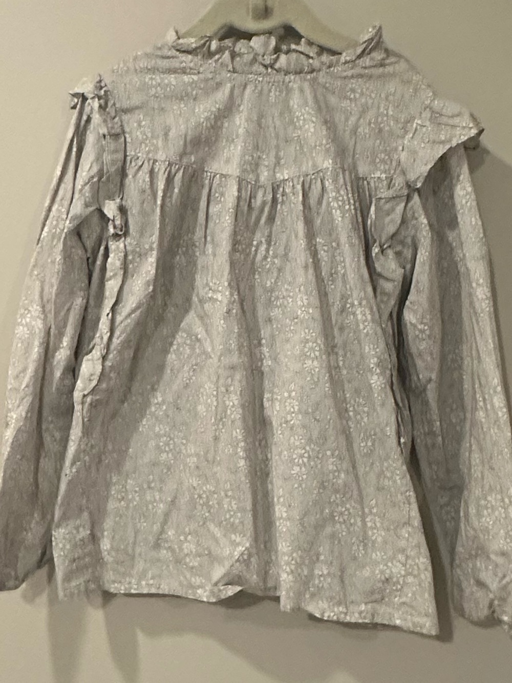 Girls' Floral Ruffle Long-Sleeve Top - Light Gray sz 8/9